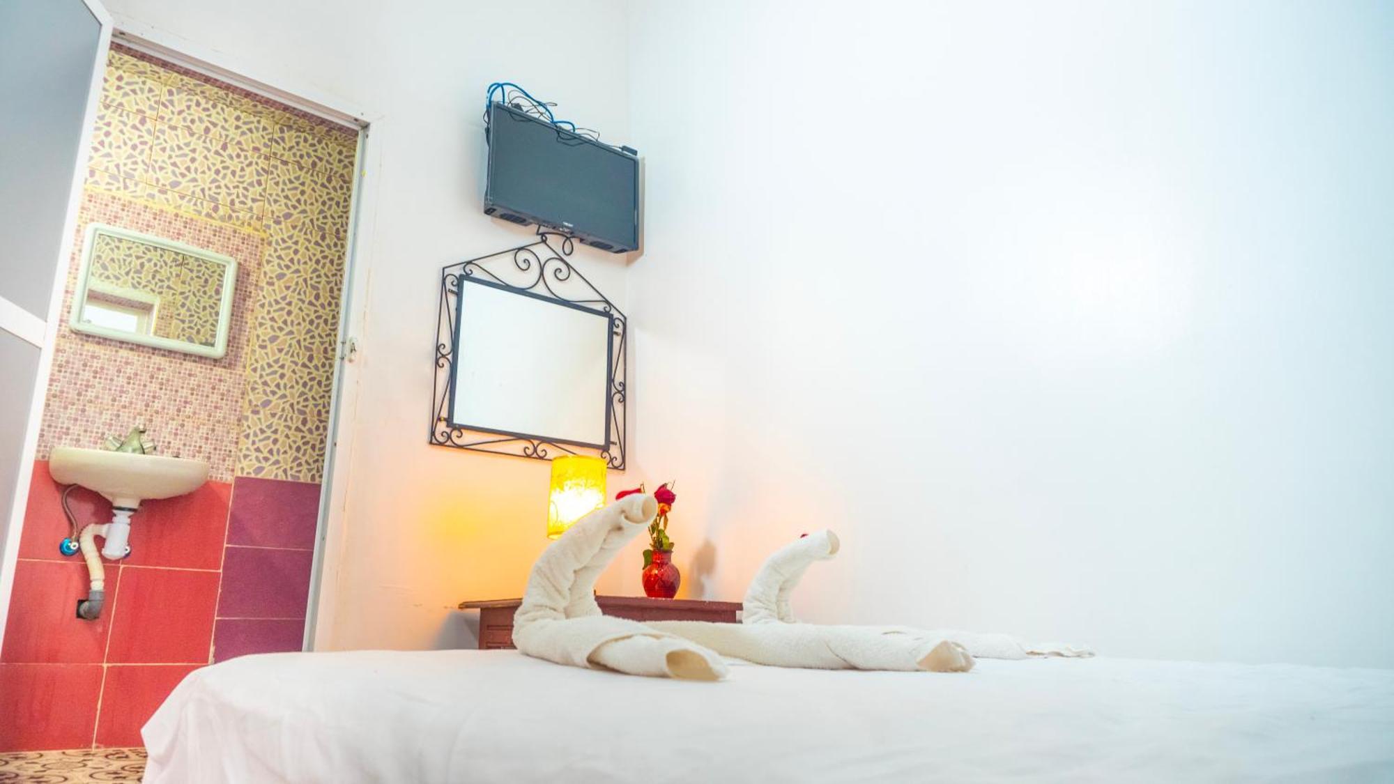 Hotel Imouzzer Маракеш Екстериор снимка